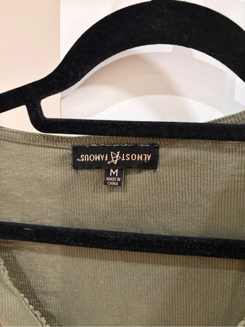 Almost Famous Olive Green Button-Front V-Neck Crop Top - Picture 3 of 4